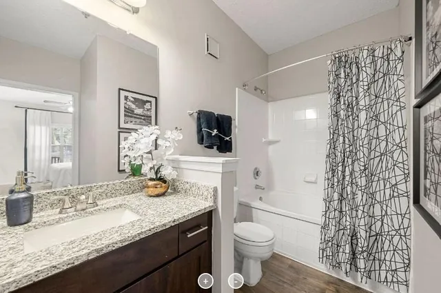 $1,080 | 7150 Peachtree Dunwoody Road, Unit 1016, Atlanta, GA 30328