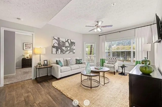 $1,080 | 7150 Peachtree Dunwoody Road, Unit 1016, Atlanta, GA 30328