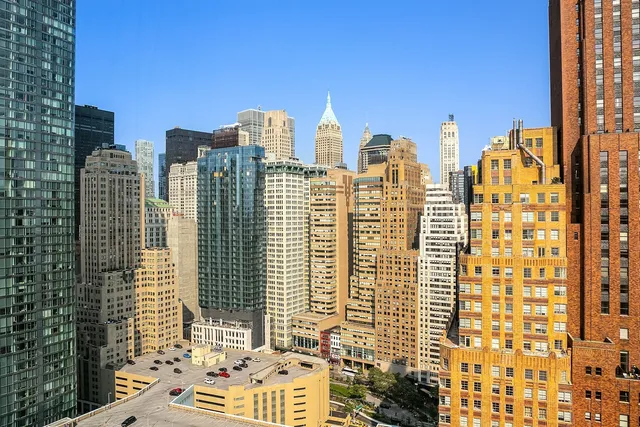 $6,650,000 | 70 Little West Street, Unit 33E | Battery Park City