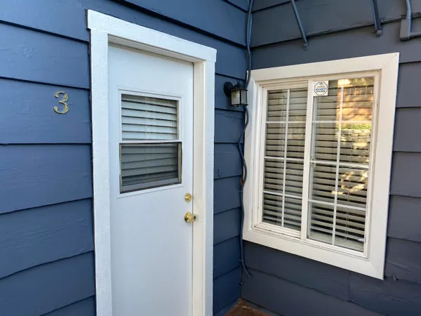 $425,000 | 1129 Magnolia Avenue, Redding, CA 96001