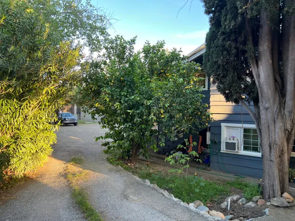 $425,000 | 1129 Magnolia Avenue, Redding, CA 96001