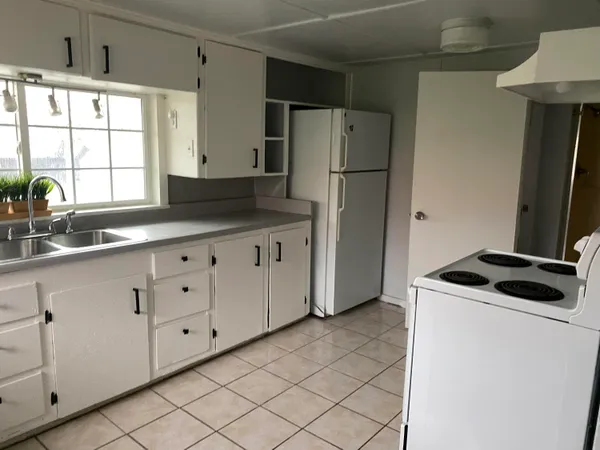 $425,000 | 1129 Magnolia Avenue, Redding, CA 96001