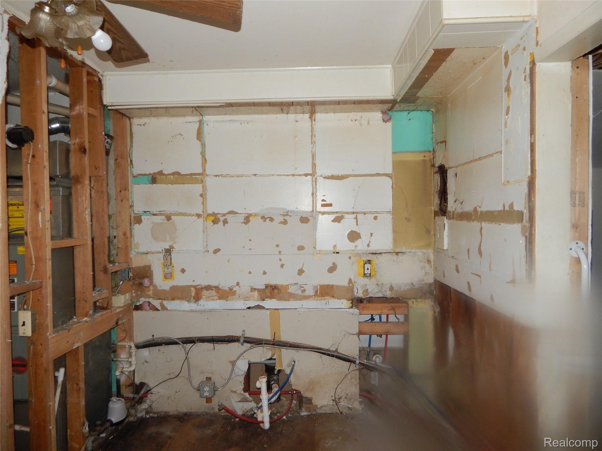 26844 Beverly Road Taylor, MI 48180 - Photo 13 of 21 DSCN4592.JPG