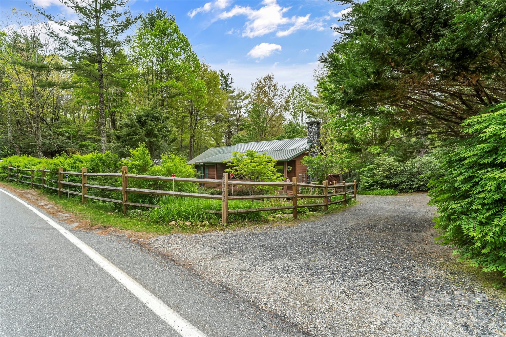 6562 Gingercake Road Newland, NC 28657 - Photo 2 of 39 Gallery Image 2