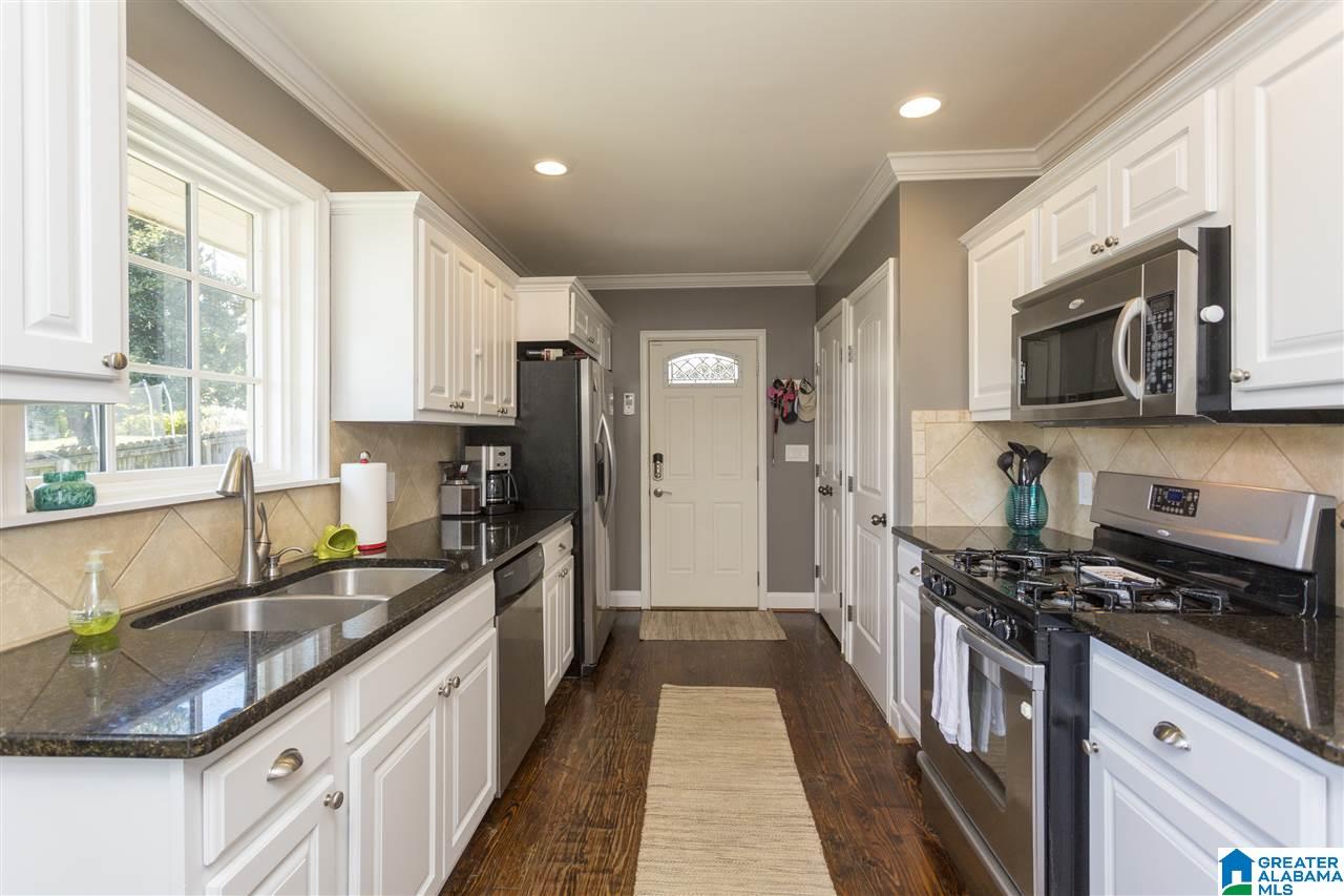 2216 Shades Crest Road Birmingham, AL 35216 - Photo 14 of 39