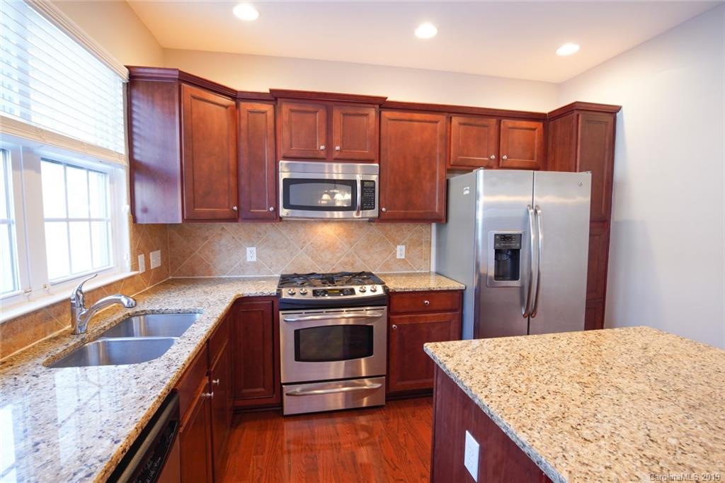812 Granby Drive Fort Mill, SC 29708 - Photo 6 of 21 Gallery Image 6