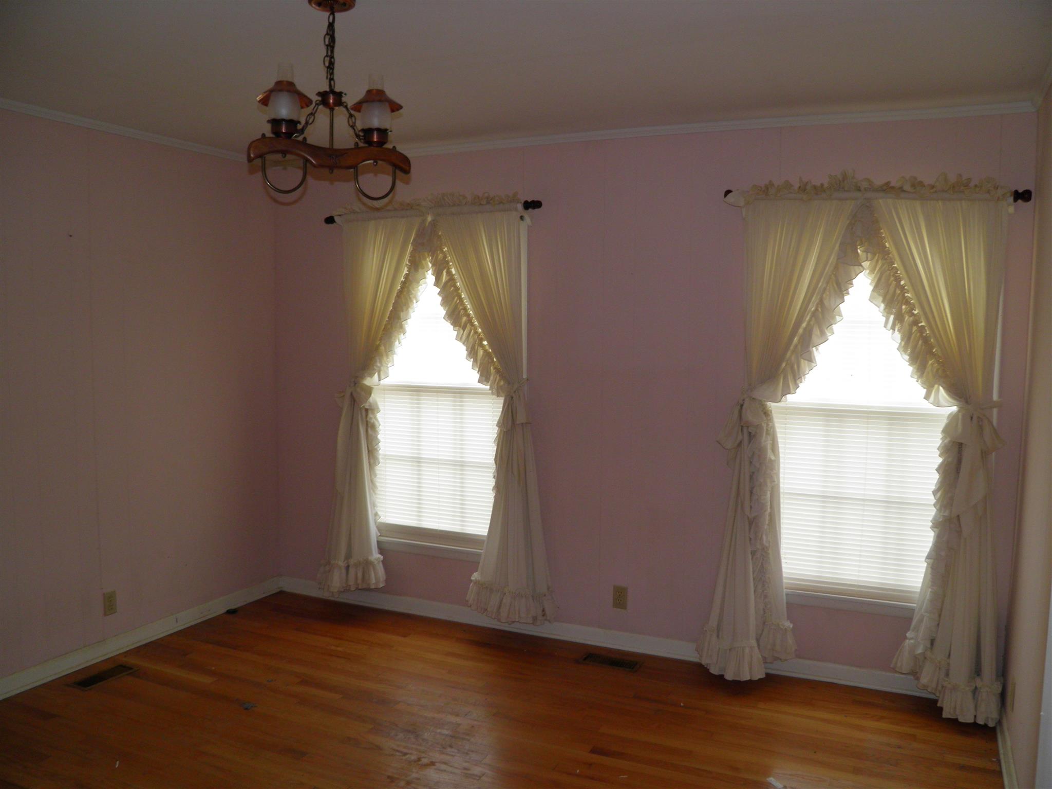 1212 Howell Road Hillsboro, TN 37342 - Photo 15 of 29 Gallery Image 15