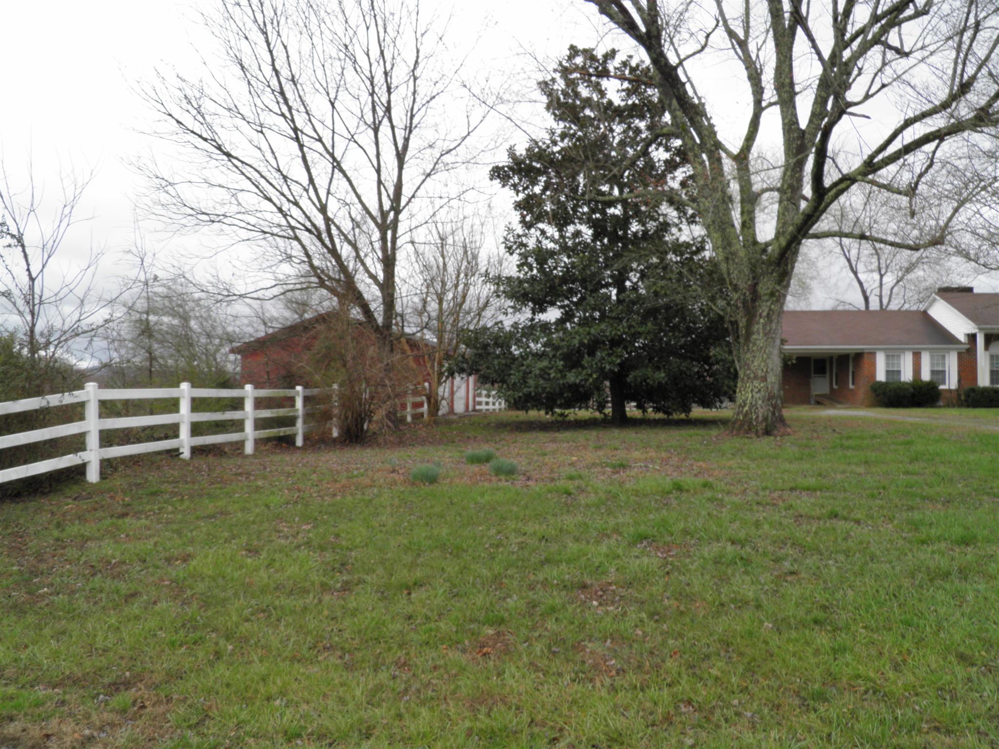 1212 Howell Road Hillsboro, TN 37342 - Photo 3 of 29 Gallery Image 3