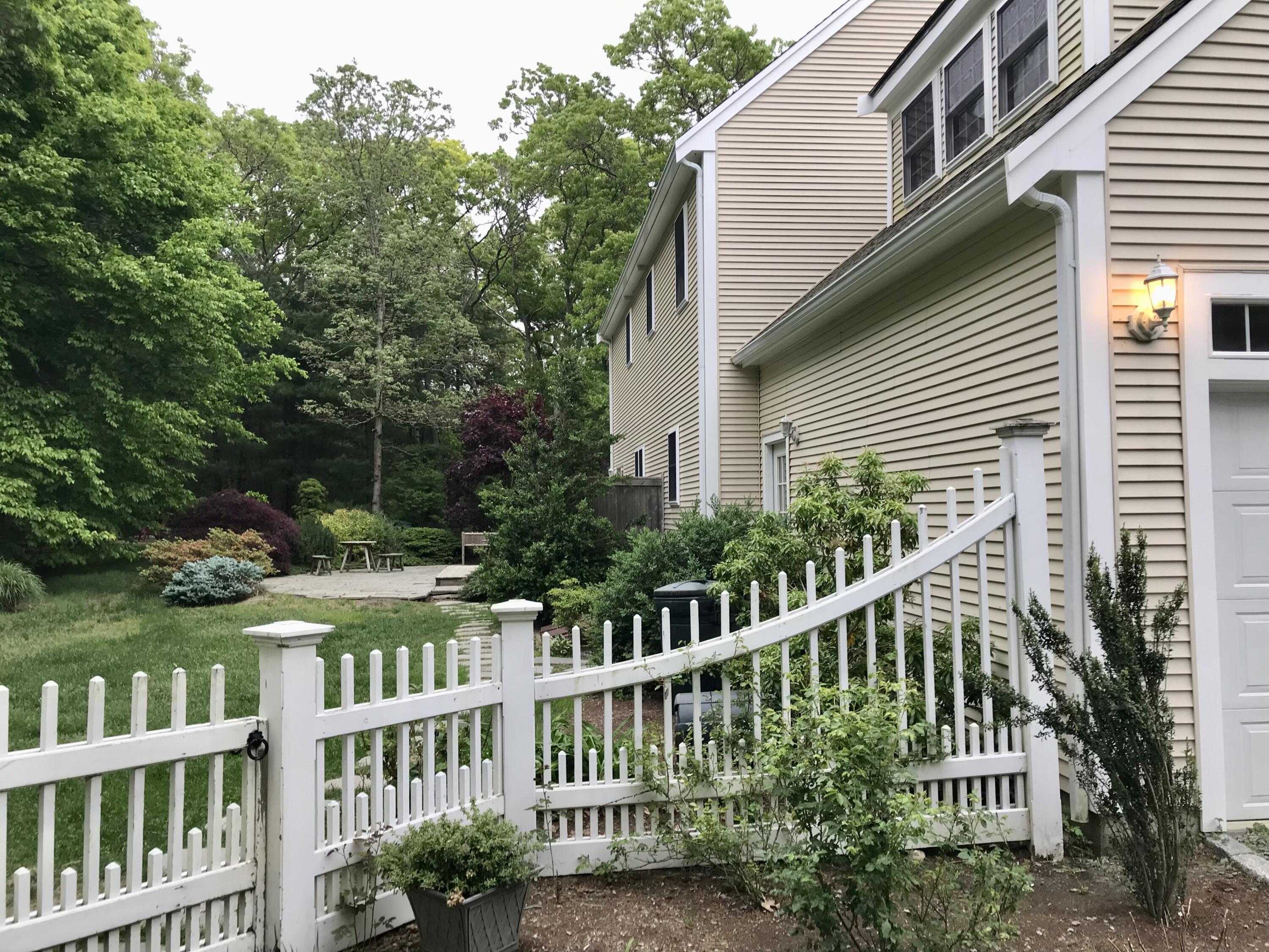 40 Wood Haul Road Mashpee, MA 02649 - Photo 4 of 50 D569AD91-8885-4D0C-8B9A-FB4DE22620A0