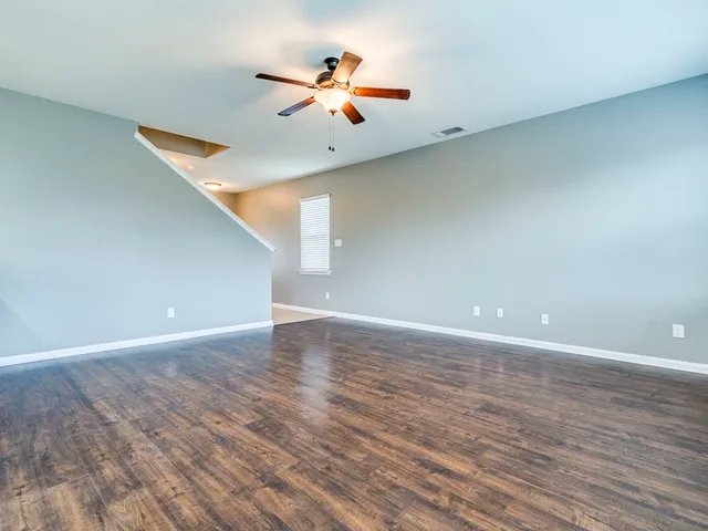 $1,899 | 216 Isabel Lane, Kyle, TX 78640