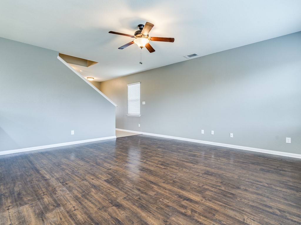 216 Isabel Lane Kyle, TX 78640 - Photo 6 of 27 a view of an empty room