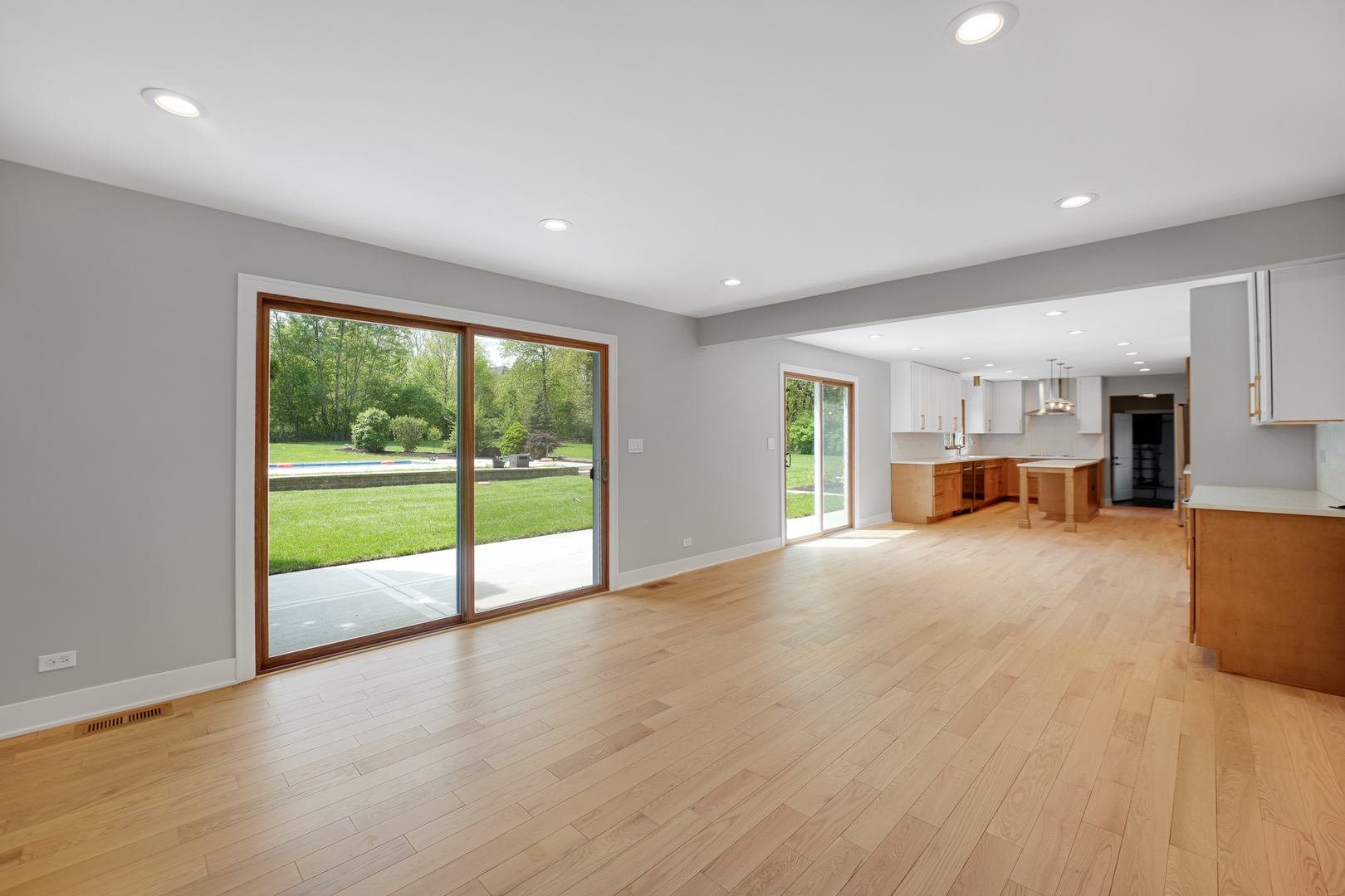 12023 Mackinac Road Homer Glen, IL 60491 - Photo 13 of 51