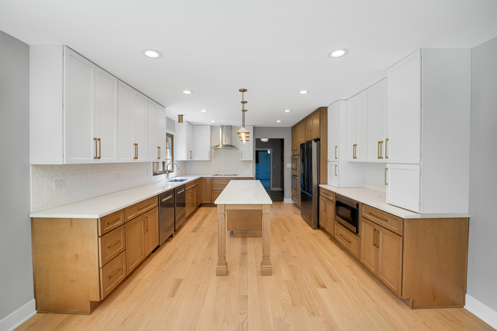 12023 Mackinac Road Homer Glen, IL 60491 - Photo 7 of 51