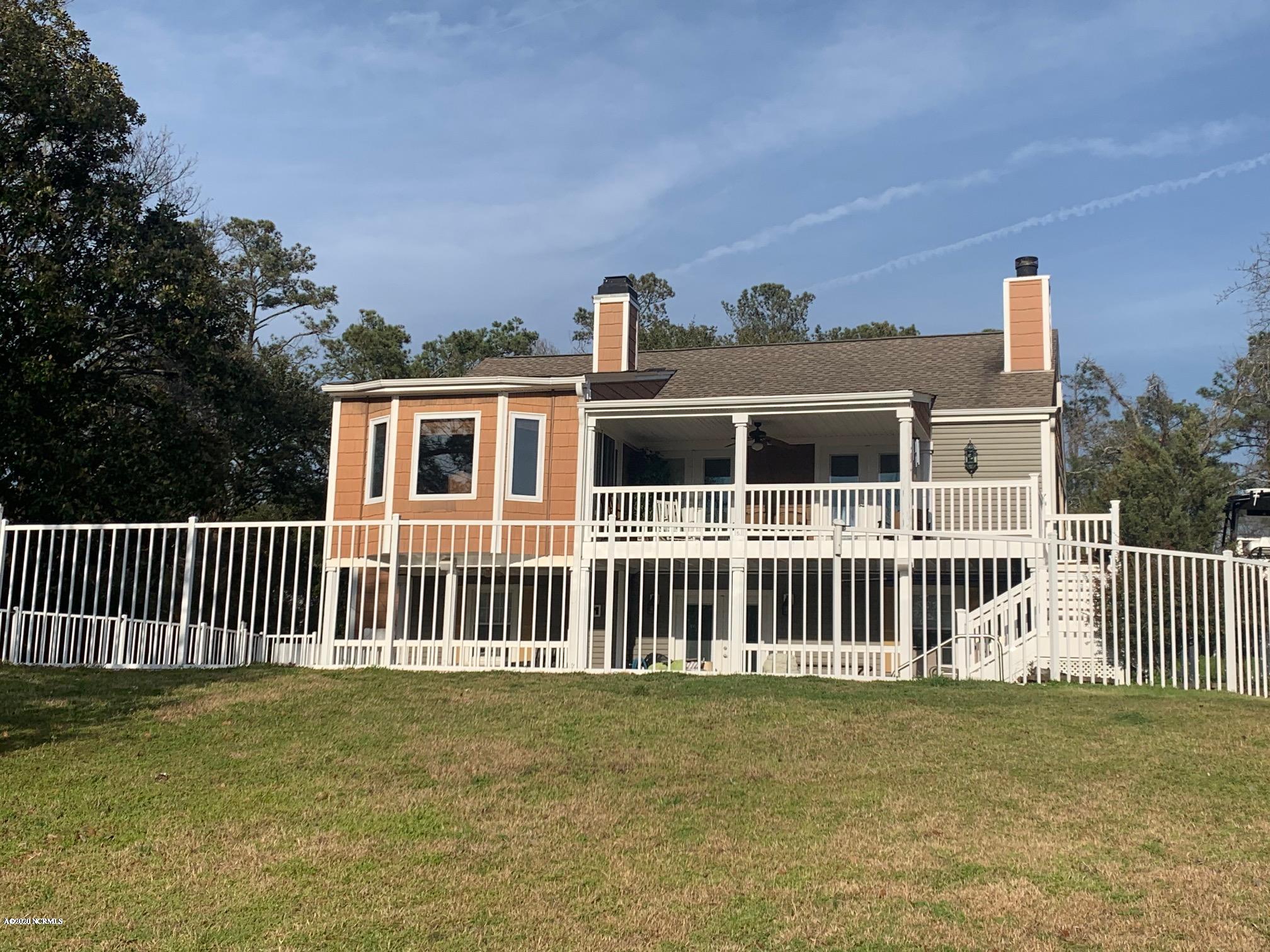 182 Olde Point Road Hampstead, NC 28443 - Photo 1 of 32 Back of House