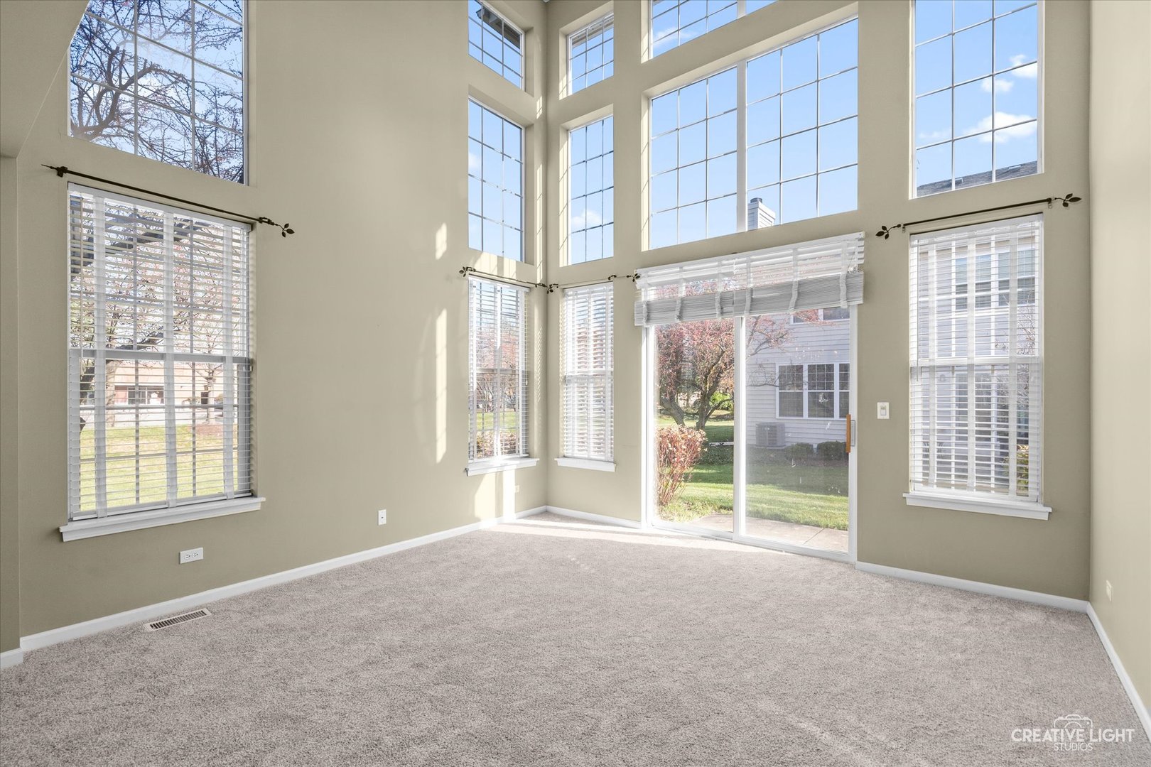 873 Havenshire Road Naperville, IL 60565 - Photo 3 of 15 Gallery Image 3