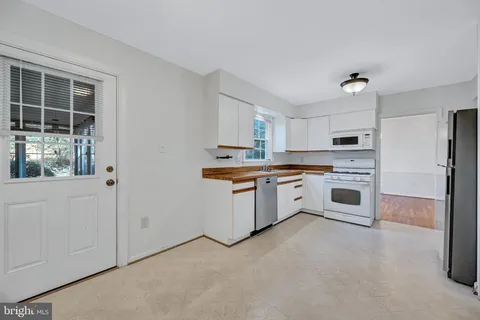 $929,000 | 8617 Atwell Road, Potomac, MD 20854