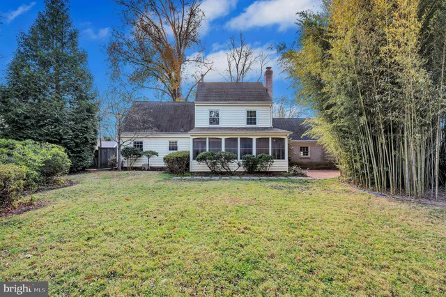 $929,000 | 8617 Atwell Road, Potomac, MD 20854