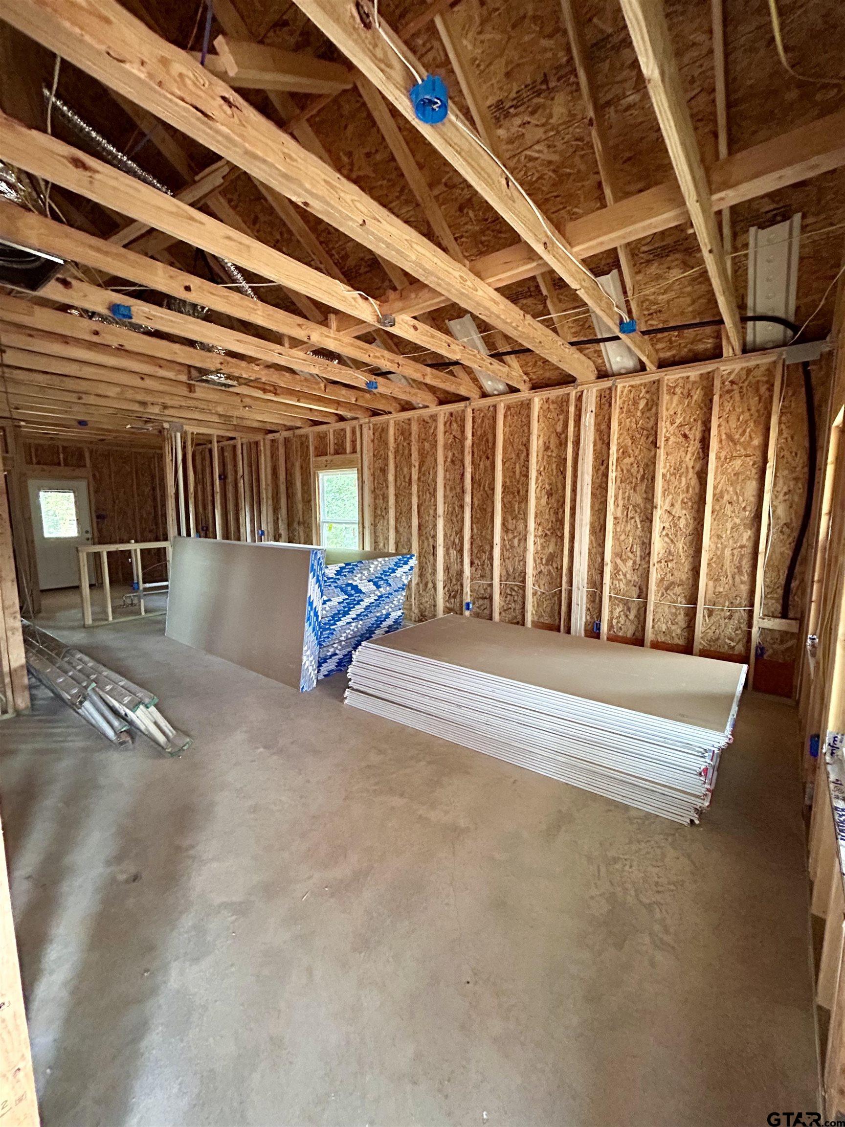 614 Oak Street Longview, TX 75605 - Photo 2 of 10 a view of an empty room