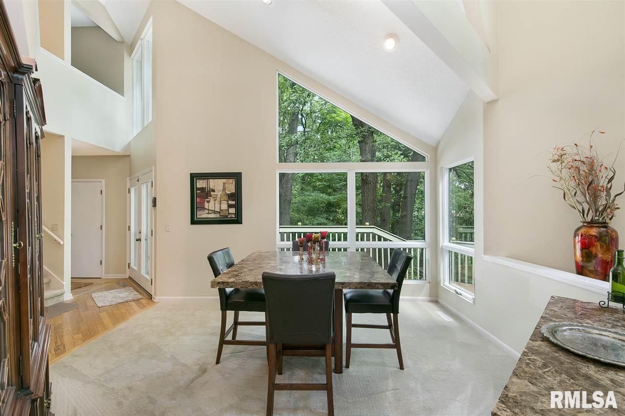 2209 Forest Road Davenport, IA 52803 - Photo 12 of 36 Gallery Image 12