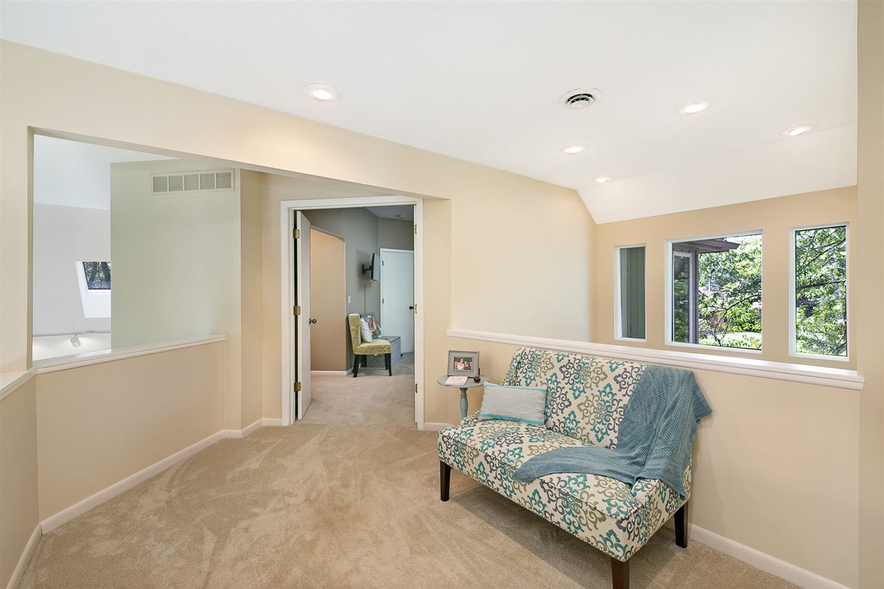 2209 Forest Road Davenport, IA 52803 - Photo 18 of 36 Gallery Image 18