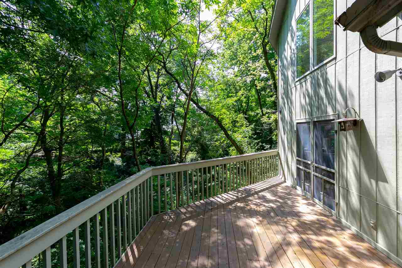 2209 Forest Road Davenport, IA 52803 - Photo 32 of 36 Gallery Image 32