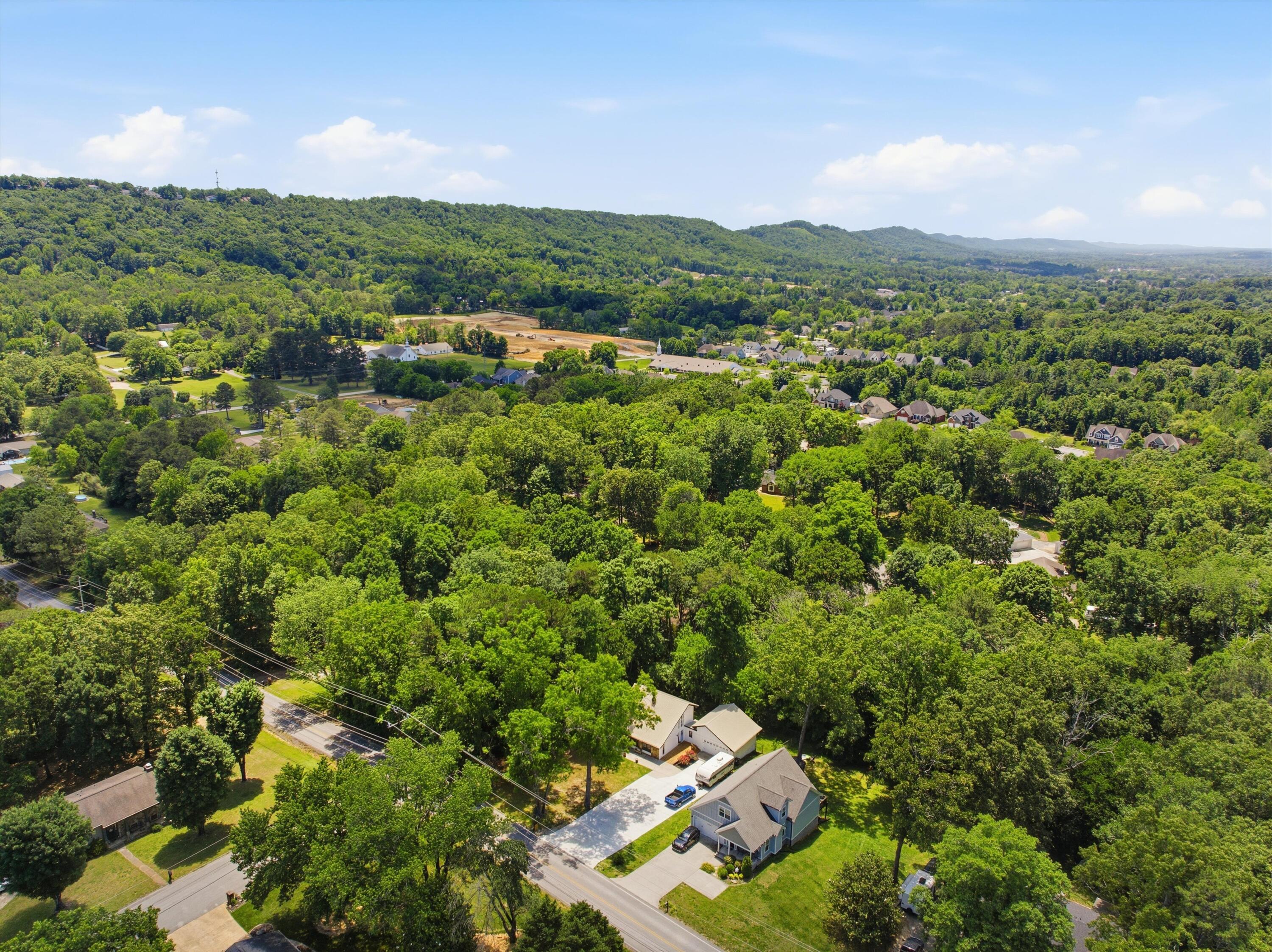 9204 Pine Ridge Road Ooltewah, TN 37363 - Photo 37 of 42 38-9204PineRidgeRd-3
