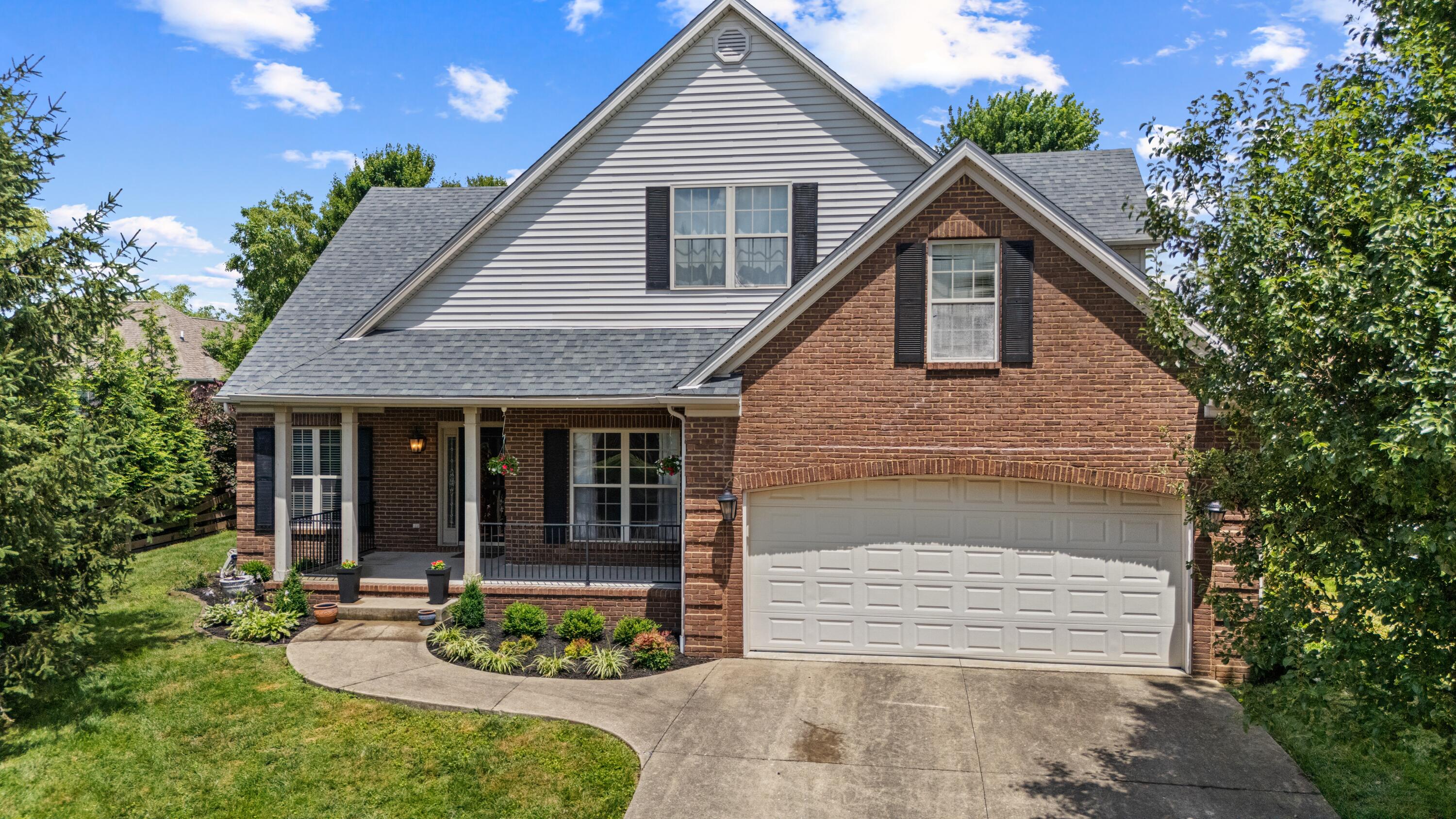 767 Flint Ridge Versailles, KY 40383 - Photo 2 of 37 DJI_20250701144002_0467_D