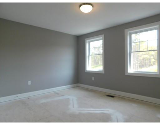 22 Bear Hill Road Reading, MA 01867 - Photo 21 of 29 Gallery Image 21