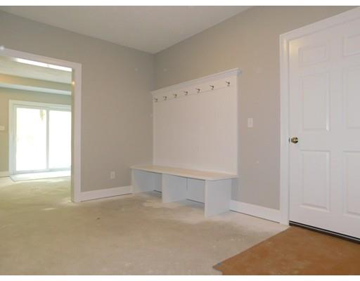 22 Bear Hill Road Reading, MA 01867 - Photo 25 of 29 Gallery Image 25