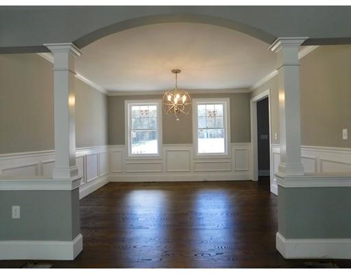 22 Bear Hill Road Reading, MA 01867 - Photo 5 of 29 Gallery Image 5