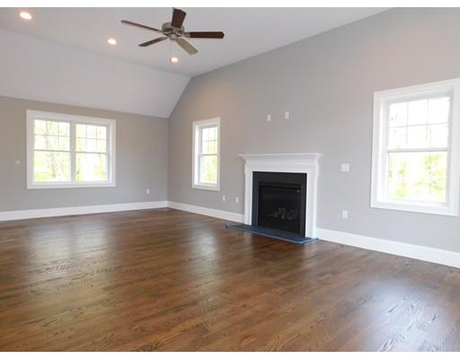 22 Bear Hill Road Reading, MA 01867 - Photo 7 of 29 Gallery Image 7
