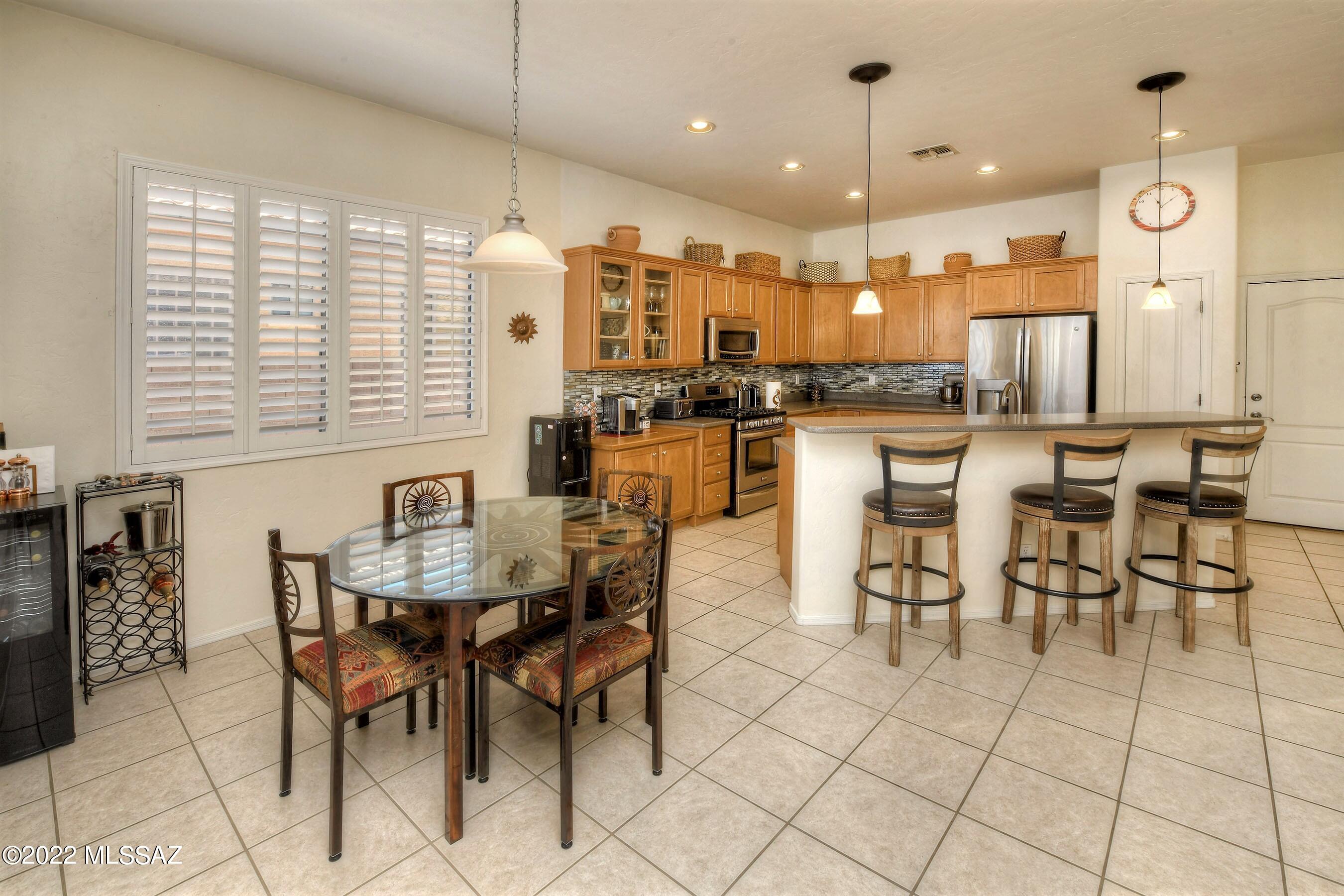 7918 North Rondure Loop Tucson, AZ 85743 - Photo 7 of 35 Gallery Image 7