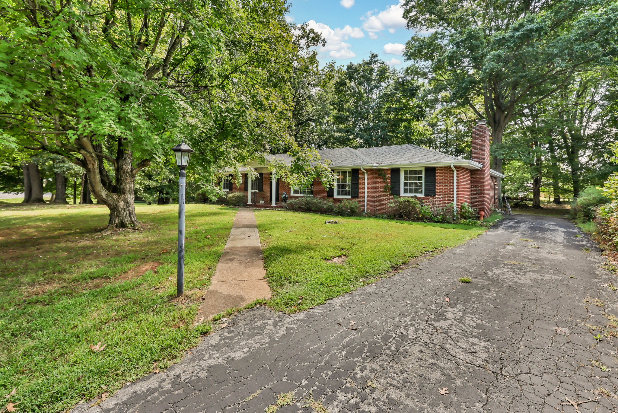 2097 Post Road Clarksville, TN 37043 - Photo 6 of 50 Gallery Image 6