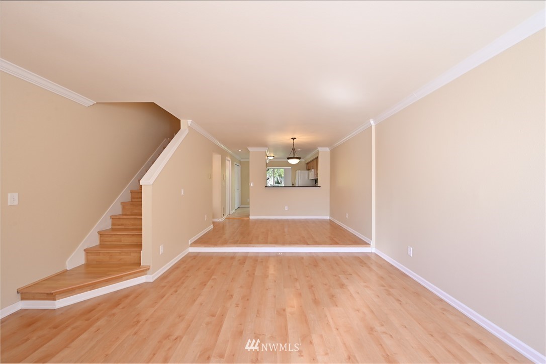 833 Southwest Sunset Boulevard, Unit B9 Renton, WA 98057 - Photo 8 of 24