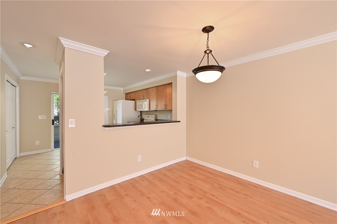 833 Southwest Sunset Boulevard, Unit B9 Renton, WA 98057 - Photo 9 of 24