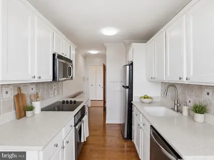 $315,000 | 301 North Beauregard Street, Unit 1216, Alexandria, VA 22312
