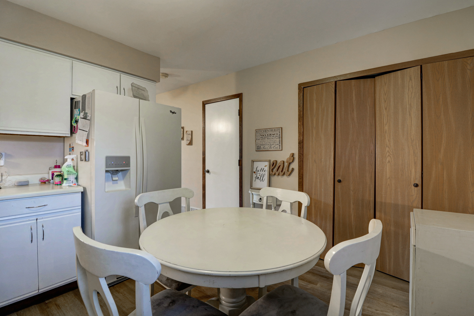 17482 Chestnut Lane Gurnee, IL 60031 - Photo 5 of 23 a view of a dining room with furniture