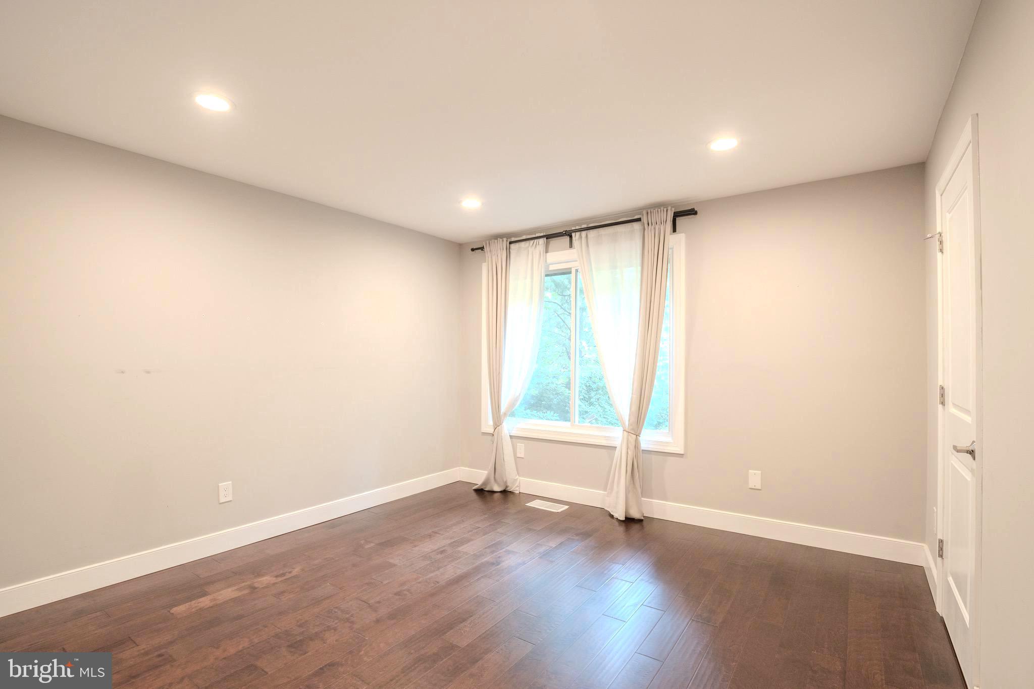 12138 Captiva Court Reston, VA 20191 - Photo 12 of 20