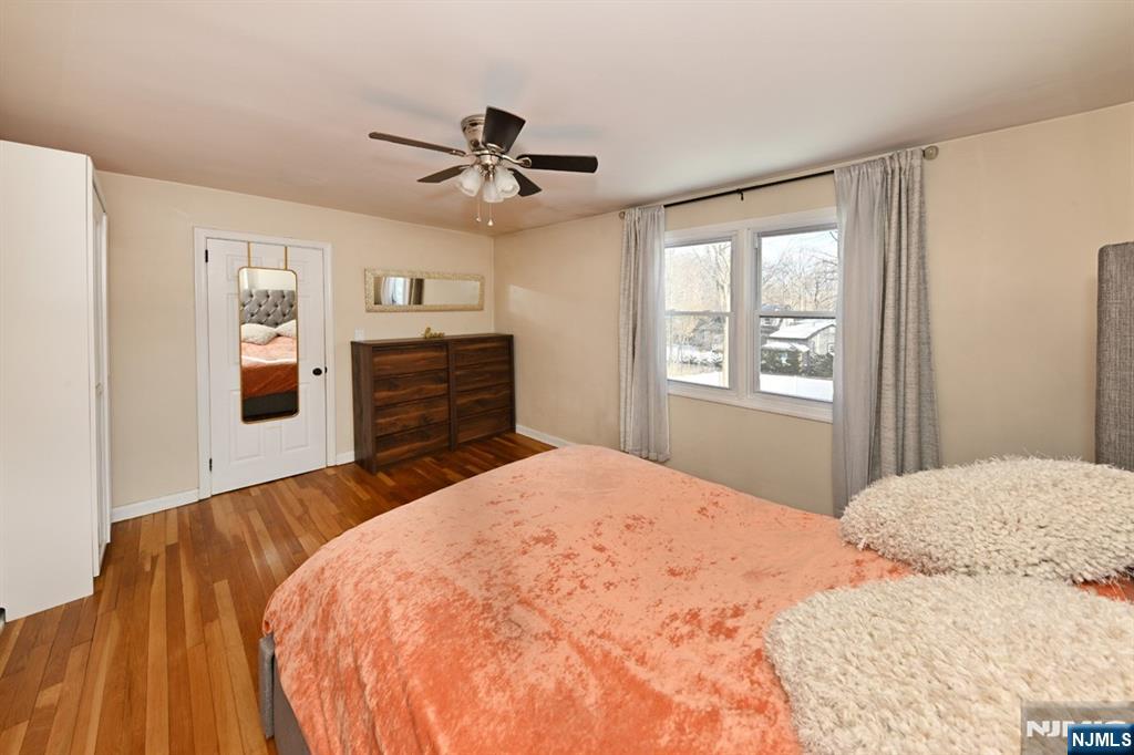 262 Spring Valley Avenue Hackensack, NJ 07601 - Photo 18 of 28