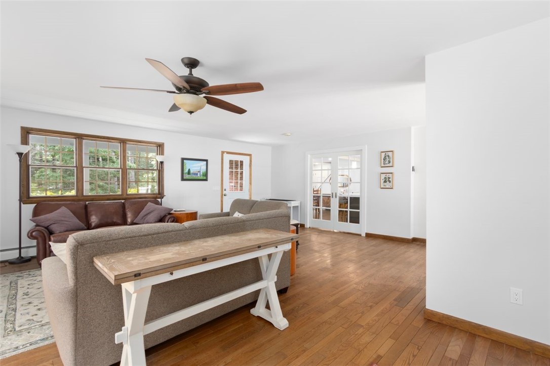 257 Shannock Road South Kingstown, RI 02879 - Photo 14 of 48