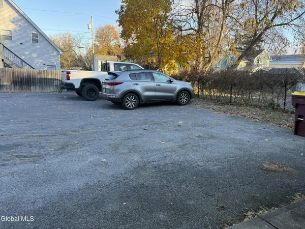 $1,500 | 30 Lexington Avenue, Unit 2, Glens Falls, NY 12801