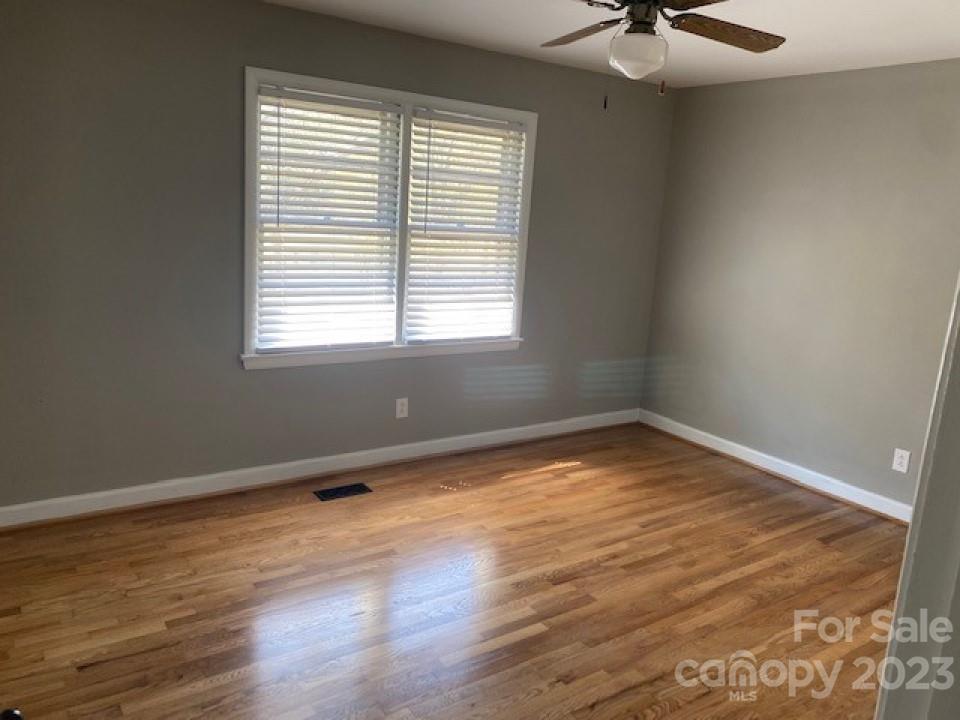 1307 Kings Road Shelby, NC 28150 - Photo 5 of 9 Gallery Image 5