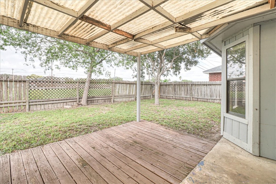 7209 Windy Ridge Drive Corpus Christi, TX 78413 - Photo 28 of 36 Gallery Image 28