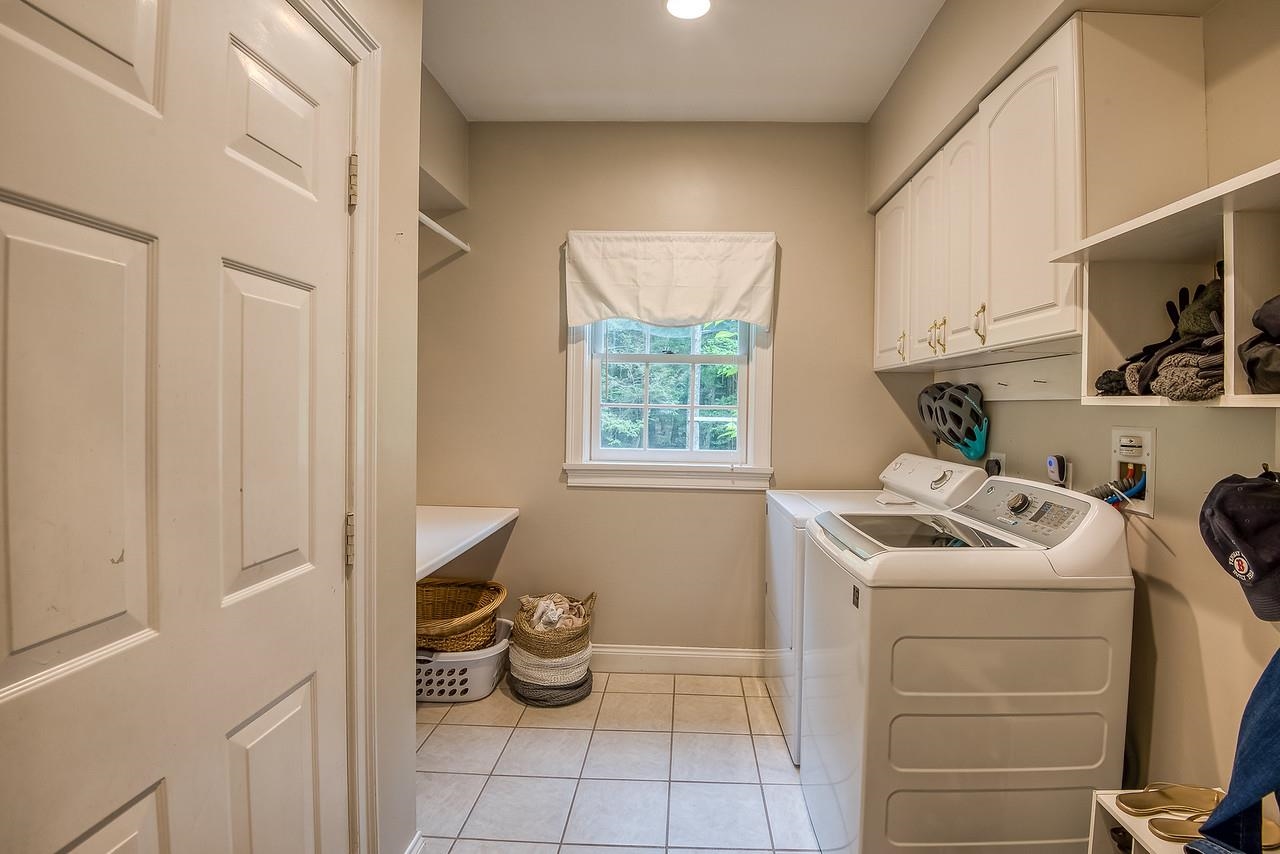 326 Forest Road Wolfeboro, NH 03894 - Photo 21 of 40 Gallery Image 21