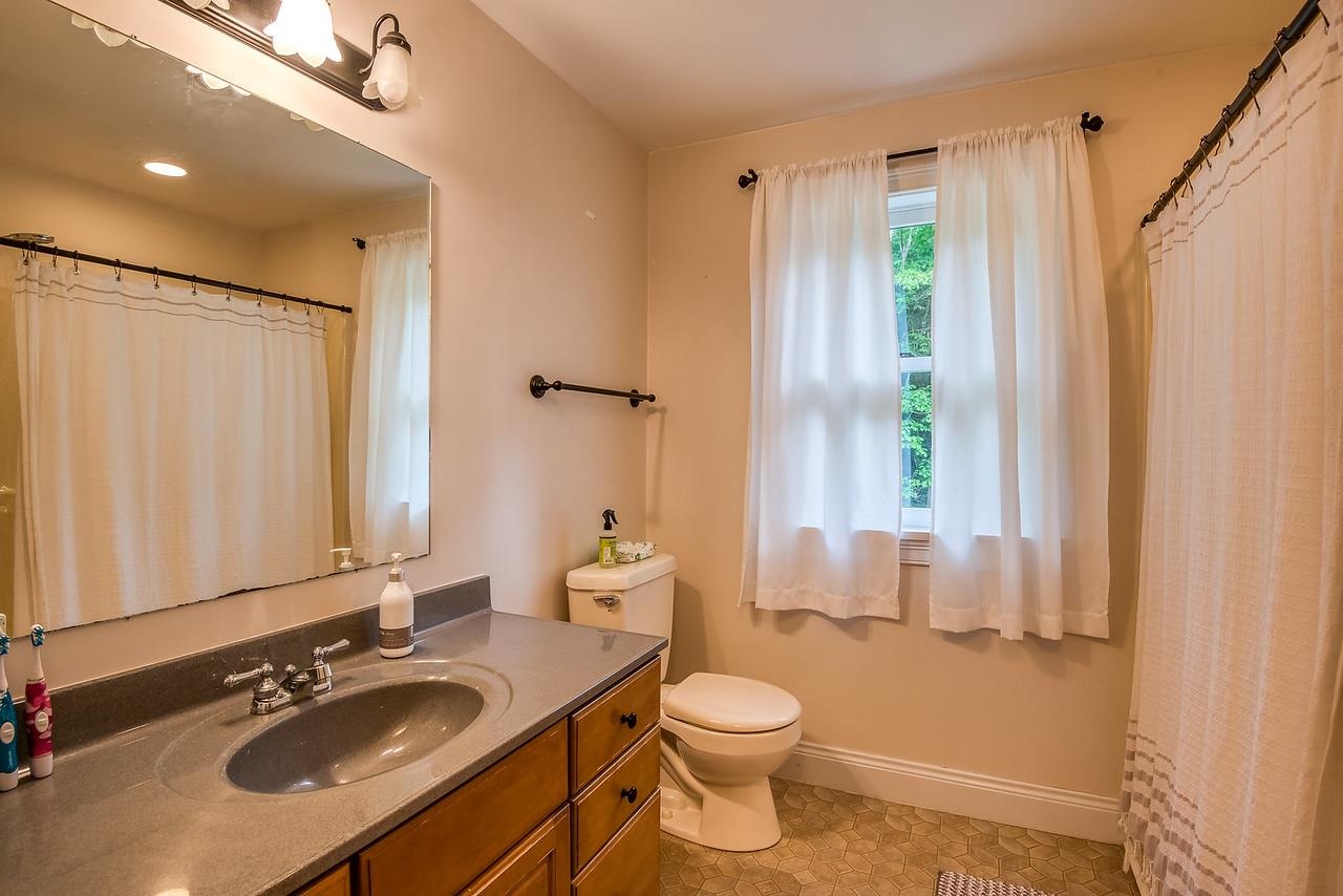 326 Forest Road Wolfeboro, NH 03894 - Photo 28 of 40 Gallery Image 28