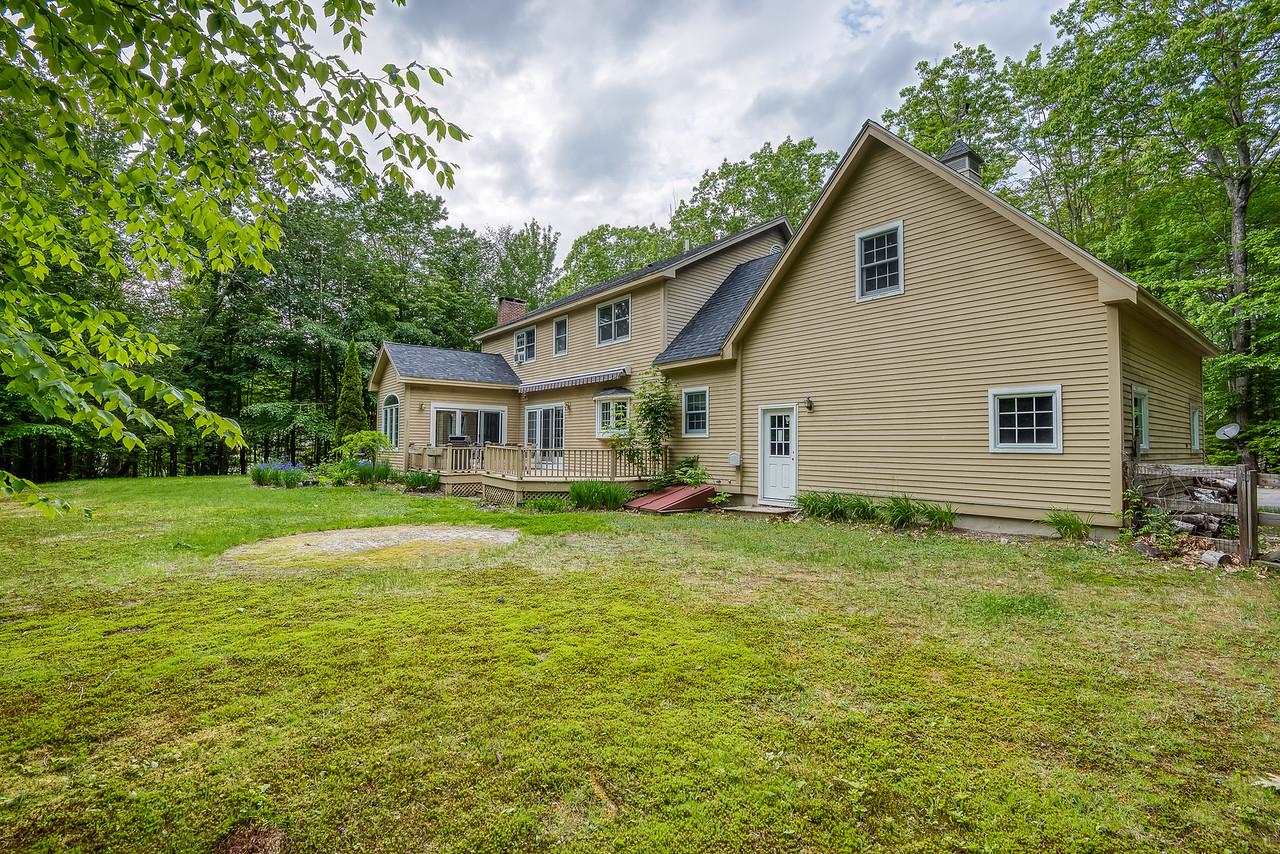326 Forest Road Wolfeboro, NH 03894 - Photo 38 of 40 Gallery Image 38