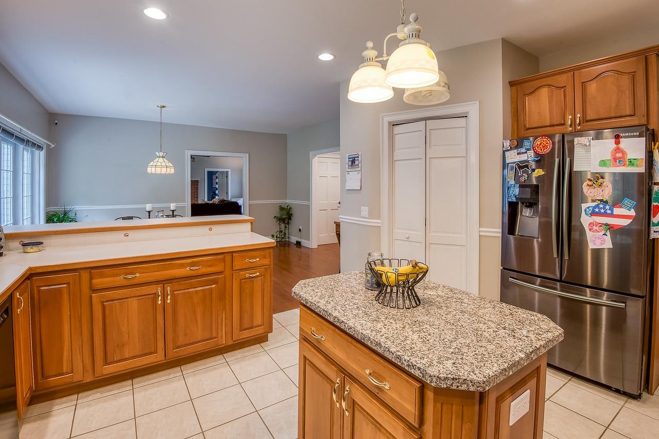 326 Forest Road Wolfeboro, NH 03894 - Photo 8 of 40 Gallery Image 8