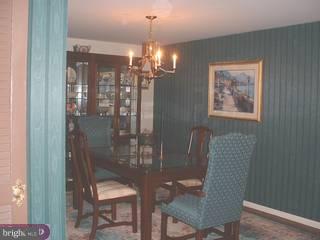 738 Susquehanna Road Philadelphia, PA 19111 - Photo 3 of 6 Gallery Image 3