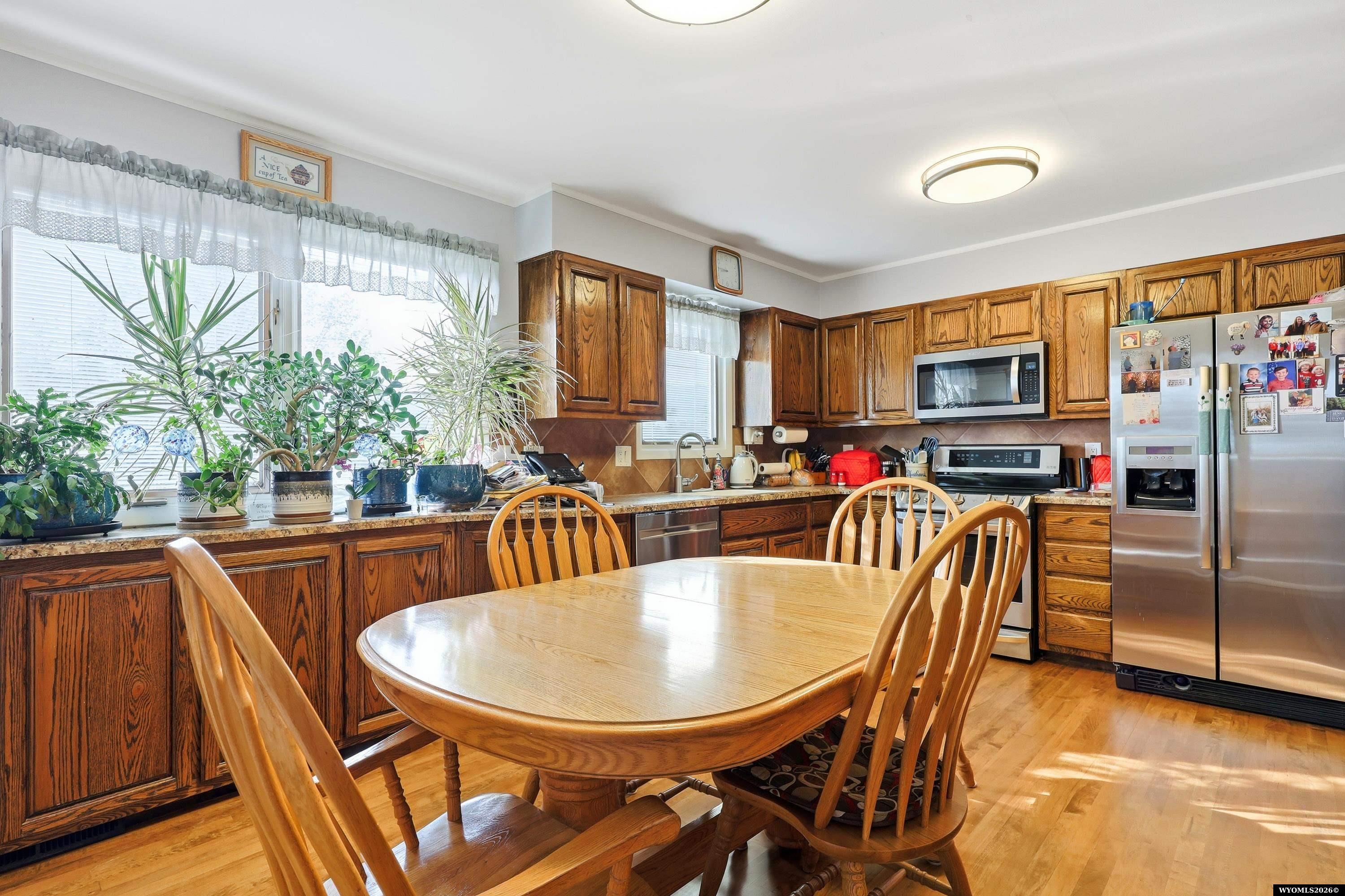 3865 Ridgecrest Drive Casper, WY 82604 - Photo 8 of 24 Gallery Image 8