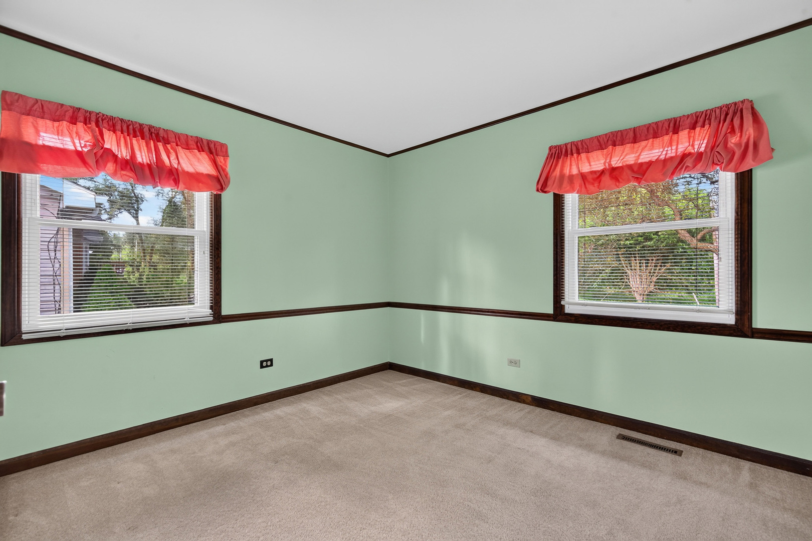 6712 Silver Lake Road Cary, IL 60013 - Photo 11 of 22 Gallery Image 11
